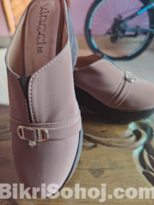 আমার এ হিল টি বিক্রি করা হবে।